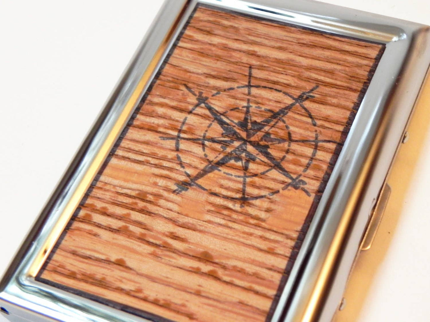 Hand-Cut Oakwood Card Wallet – RFID Blocking