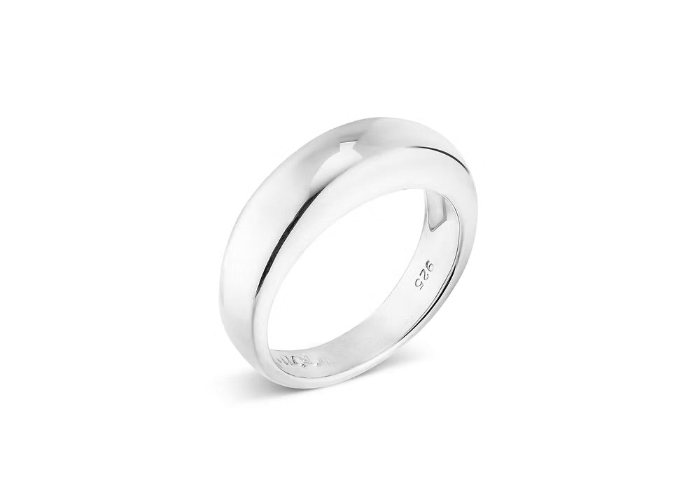 The Petite Stevie Ring