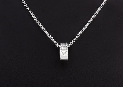 The Petite Ray Necklace