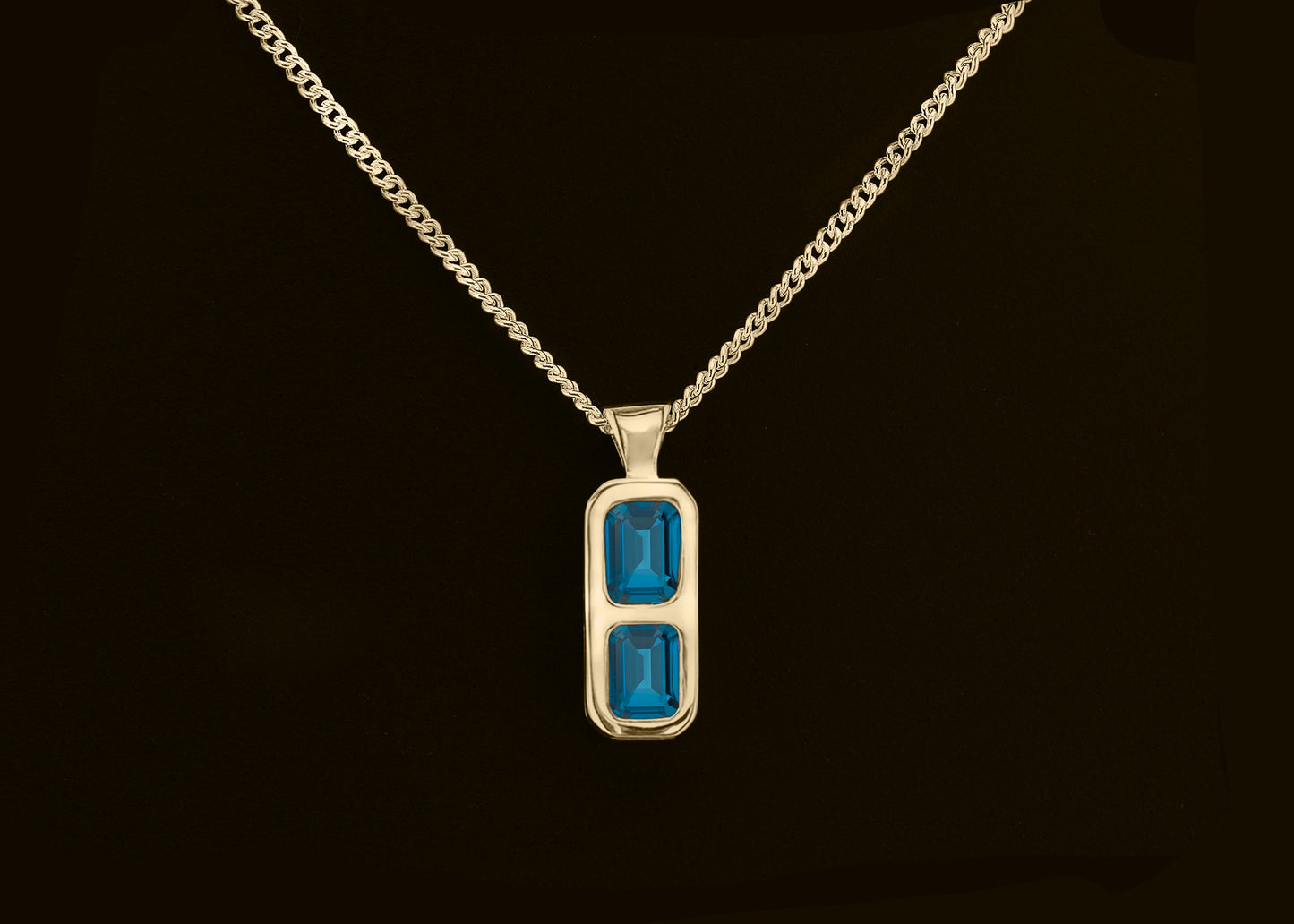 The Thea Necklace